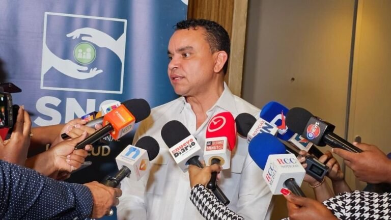 Sistema de salud público dominicano se fortalece; disminuyen atenciones a extranjeros tras nuevas medidas, informa el SNS